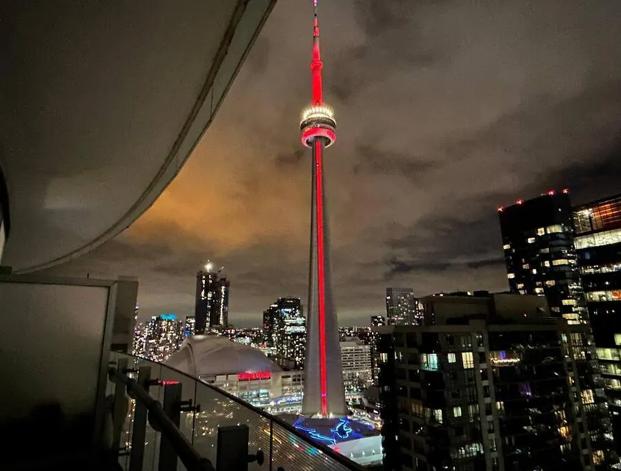 Luxury Condo - Steps To Everything - Balcony View Toronto