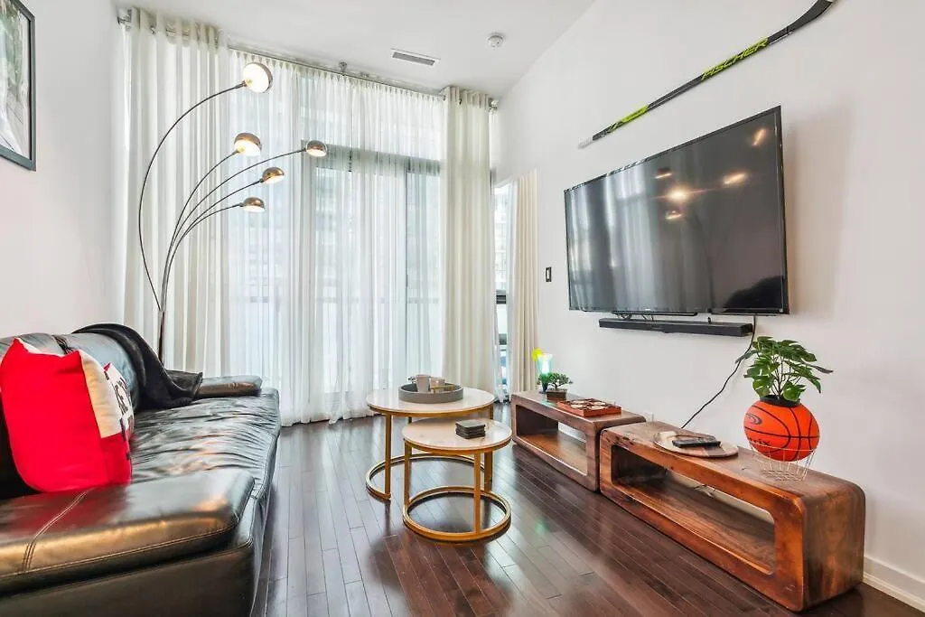 Luxury Condo - Steps To Everything - Balcony View Toronto